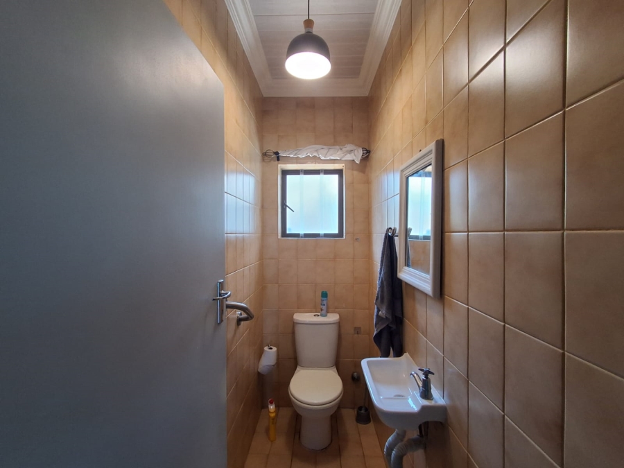 4 Bedroom Property for Sale in Jongensfontein Western Cape